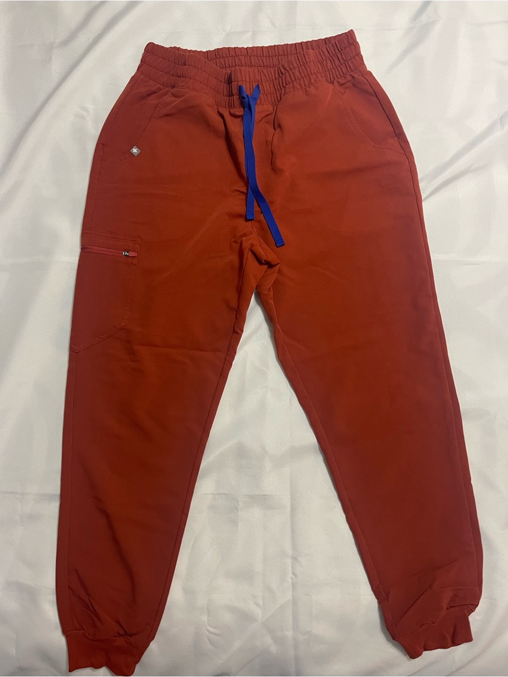 FIGS Women’s Auburn Jogger Scrub Pants – Size M